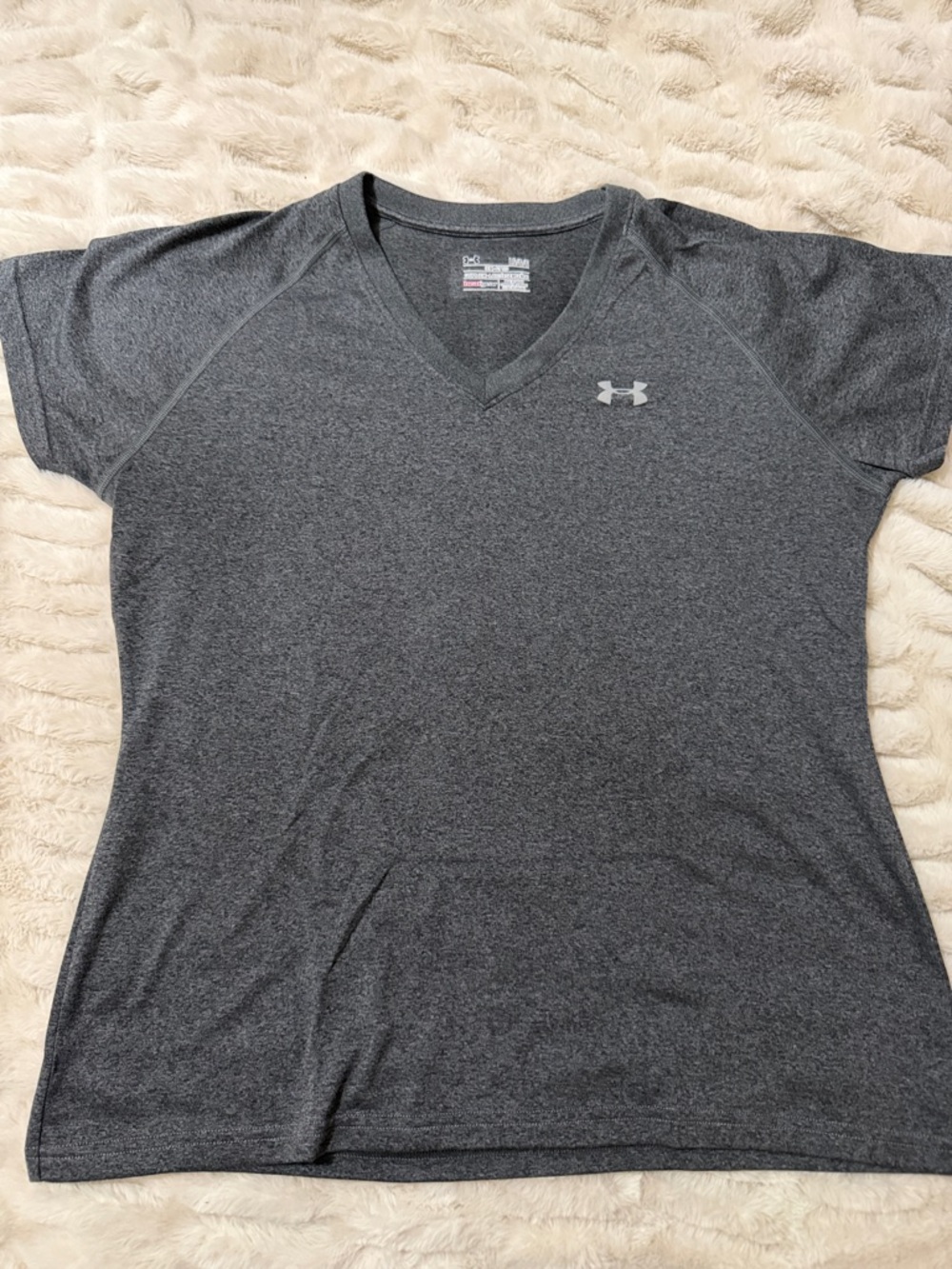 Under Armour Women's Dark Gray V-Neck Short Sleeve Performance Tee